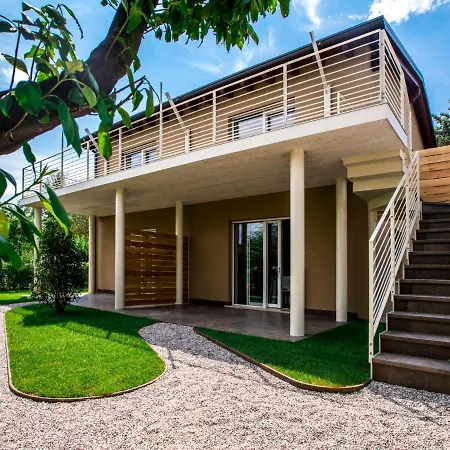 Apartman Iris E Girasole By Interhome