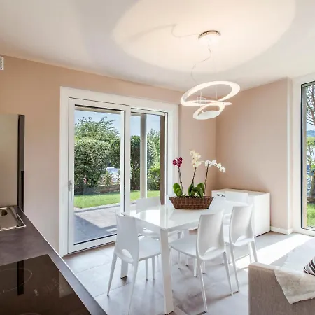 Iris E Girasole By Interhome * Manerba del Garda
